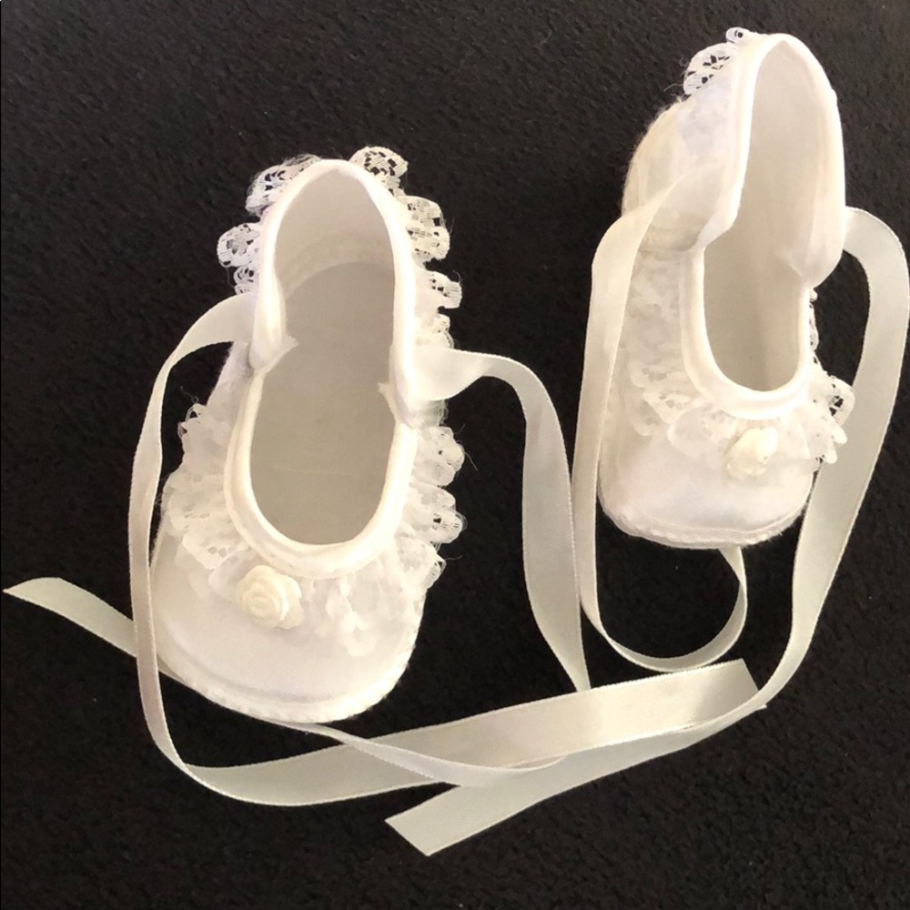 White booties for newborn